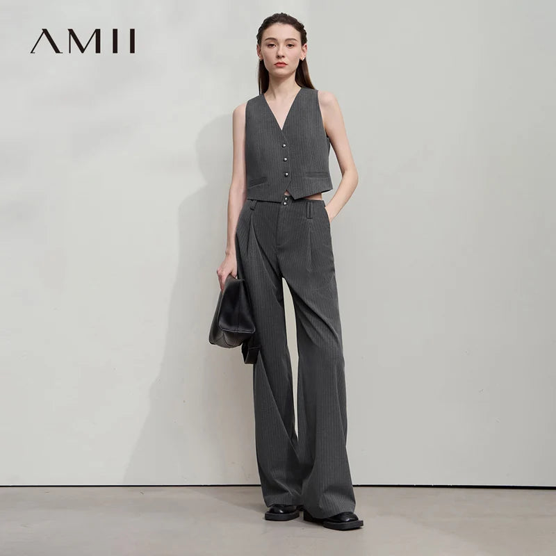 AMII Commuter Style Striped Vest Suit