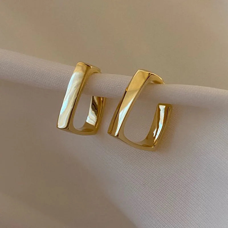 Simple Metal Geometric Stud Earrings for Women Gold Color Fashion Punk Round Dangle Female Piercing Jewelry Wedding Party Gifts